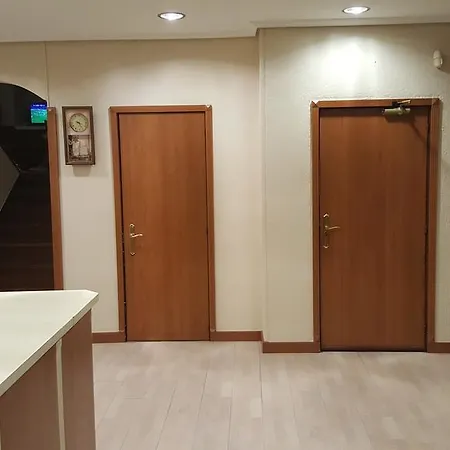 Achuri Hotel *